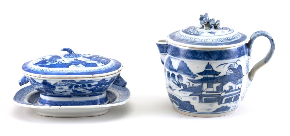 TWO PIECES OF CHINESE EXPORT BLUE