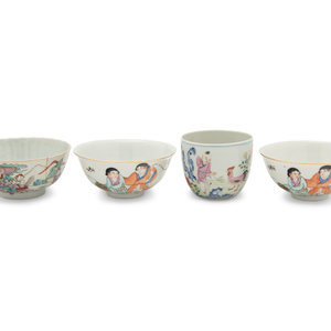 A Chinese Famille Rose Porcelain