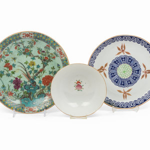 Three Chinese Famille Rose Porcelain 34d477