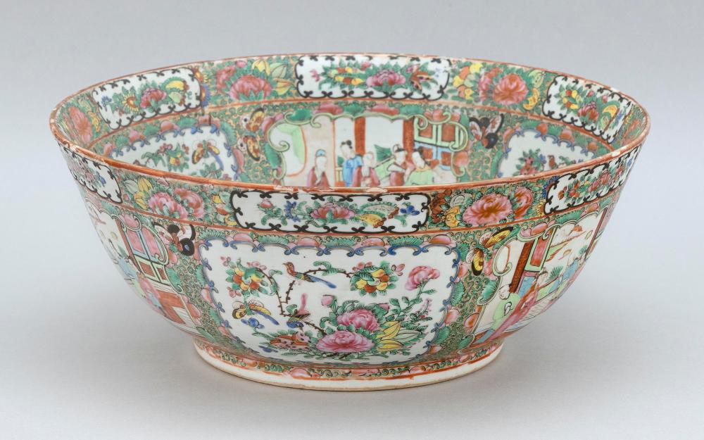 CHINESE EXPORT ROSE MEDALLION PORCELAIN