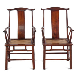 A Pair of Chinese Hardwood Official s 34d541