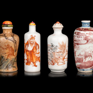Four Chinese Porcelain Snuff Bottles 19TH 34d55e