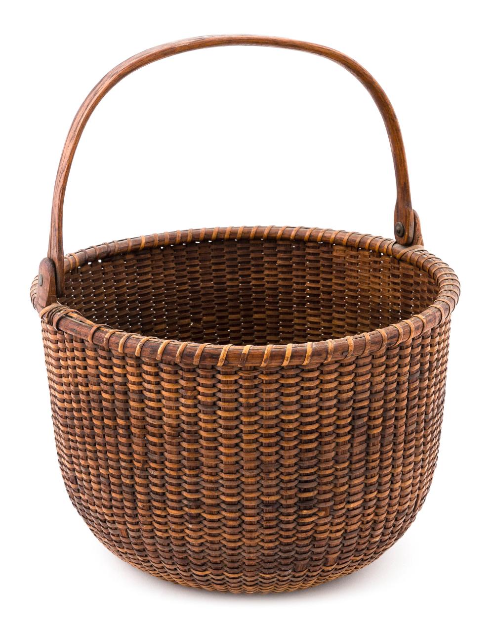 LARGE NANTUCKET BASKET LATE 19TH EARLY 3502a2