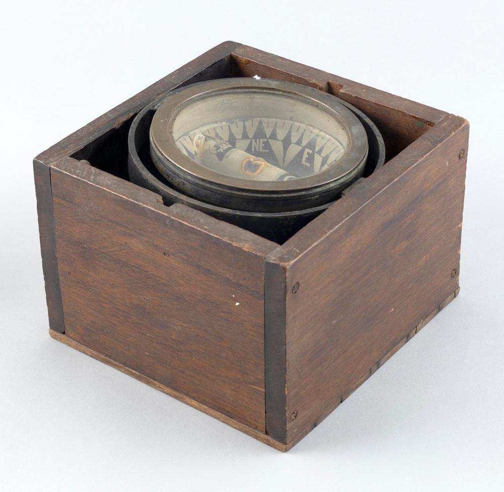 BOXED COMPASS BY E.S. RITCHIE,