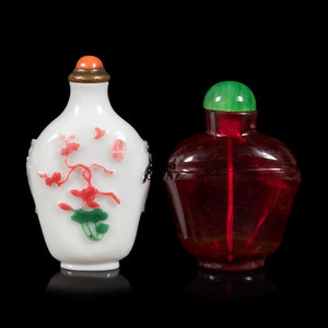 Two Chinese Glass Snuff Bottles 19TH 350a2e
