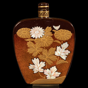A Embellished  Lacquer Snuff Bottle
19TH