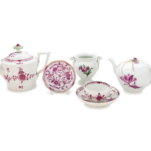 A Group of Meissen Porcelain Tea 350e59