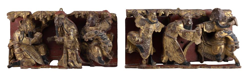 PAIR OF CHINESE CARVED GILT AND 3511e4