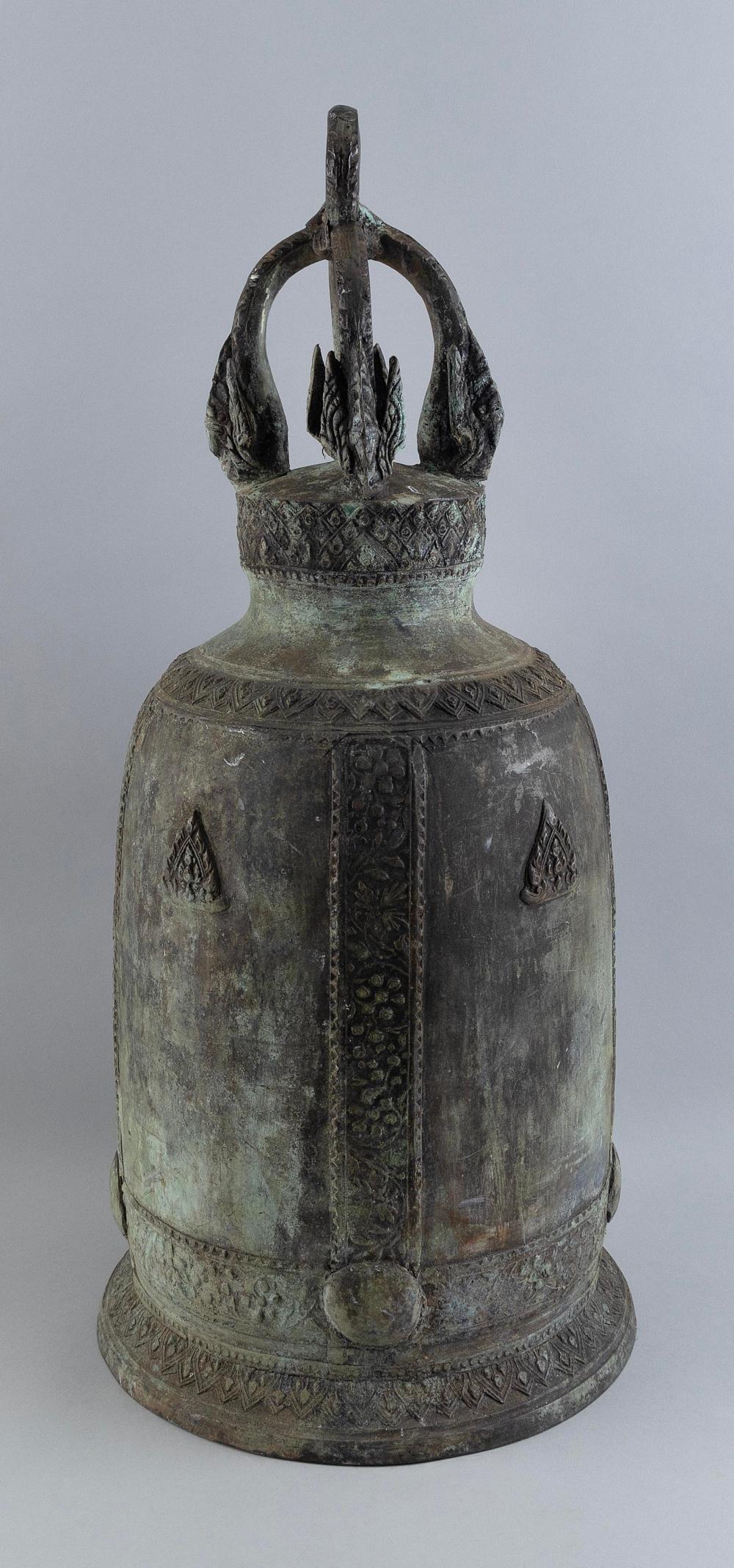 LARGE CHINESE BRONZE CEREMONIAL 351204