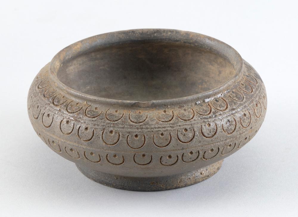 KOREAN STONEWARE BOWL POSSIBLY 351215