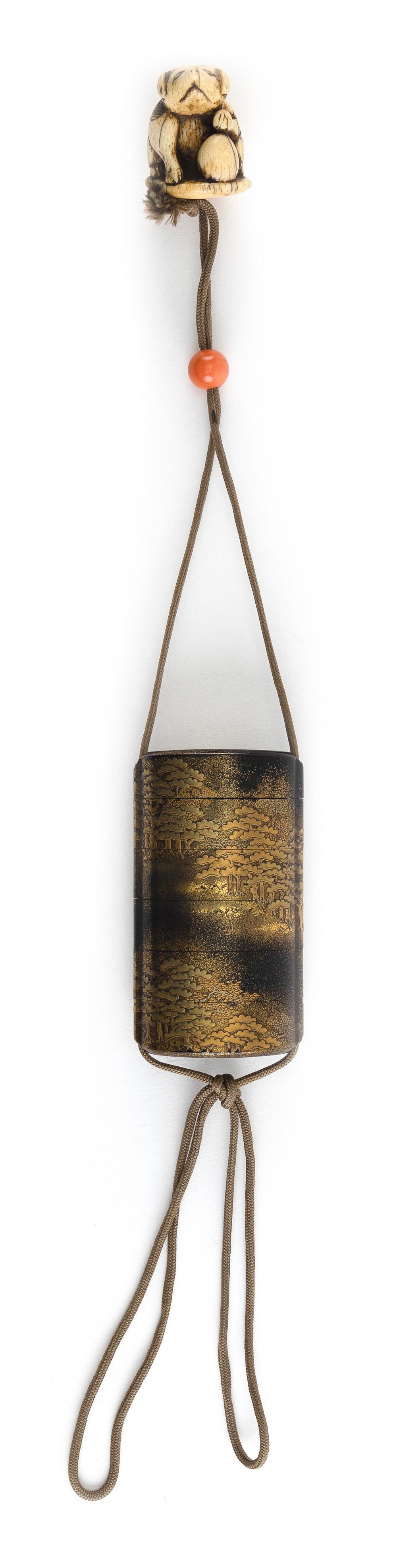 JAPANESE GILT LACQUER SIX-CASE