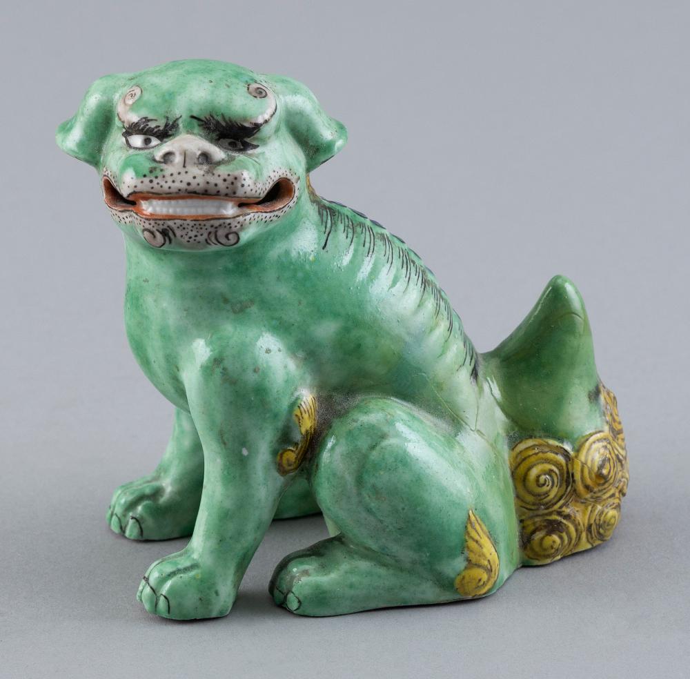 CHINESE GREEN GLAZE PORCELAIN FIGURE 351377