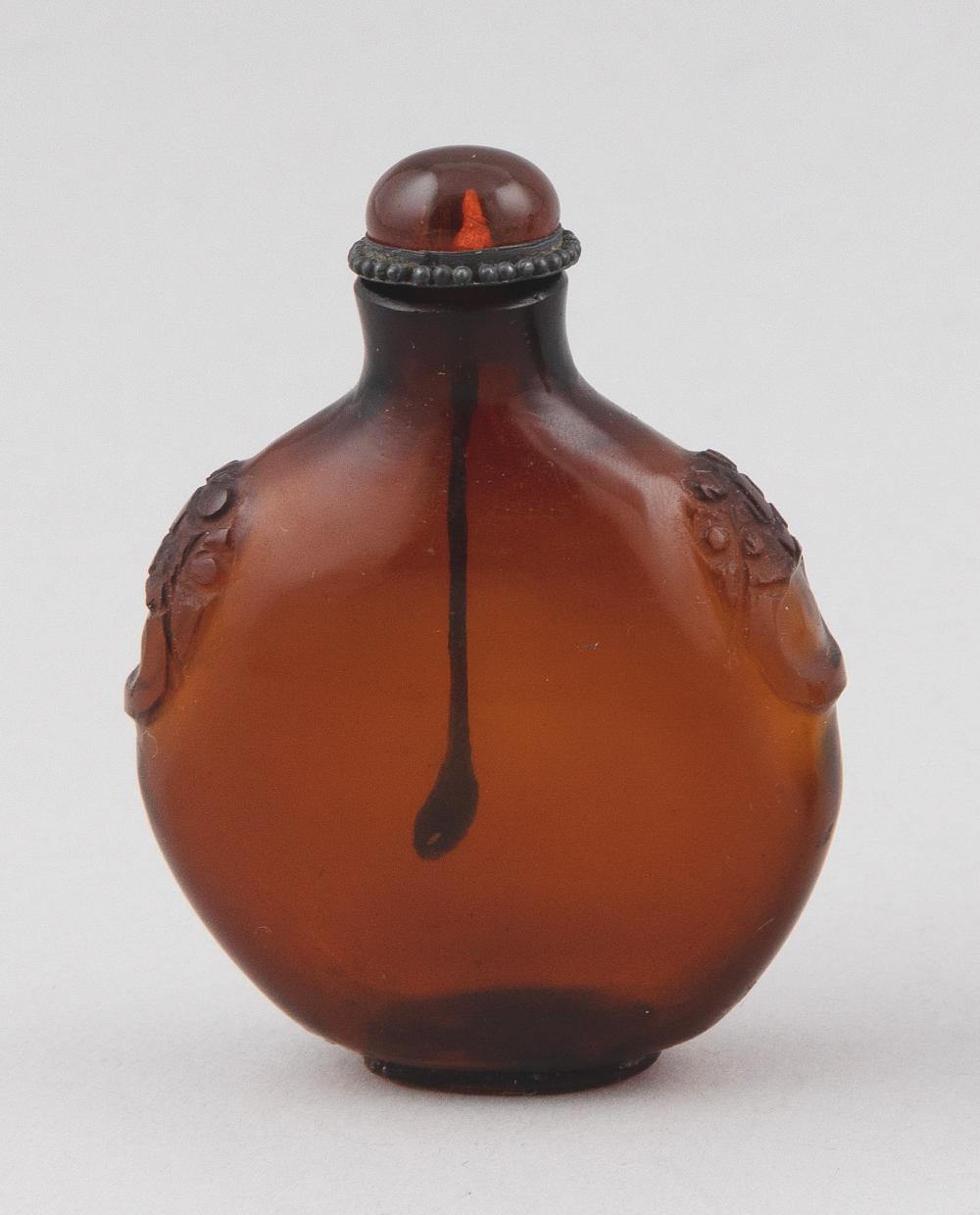 CHINESE AMBER GLASS SNUFF BOTTLE