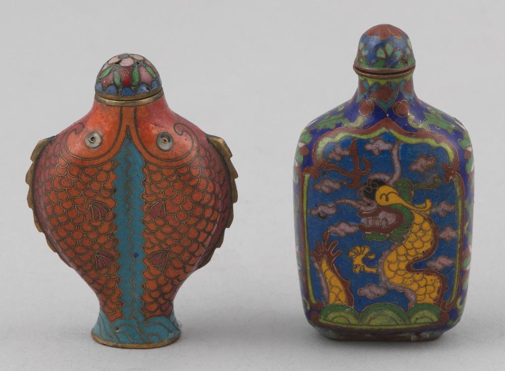 TWO CHINESE CLOISONN SNUFF BOTTLES 3513ed