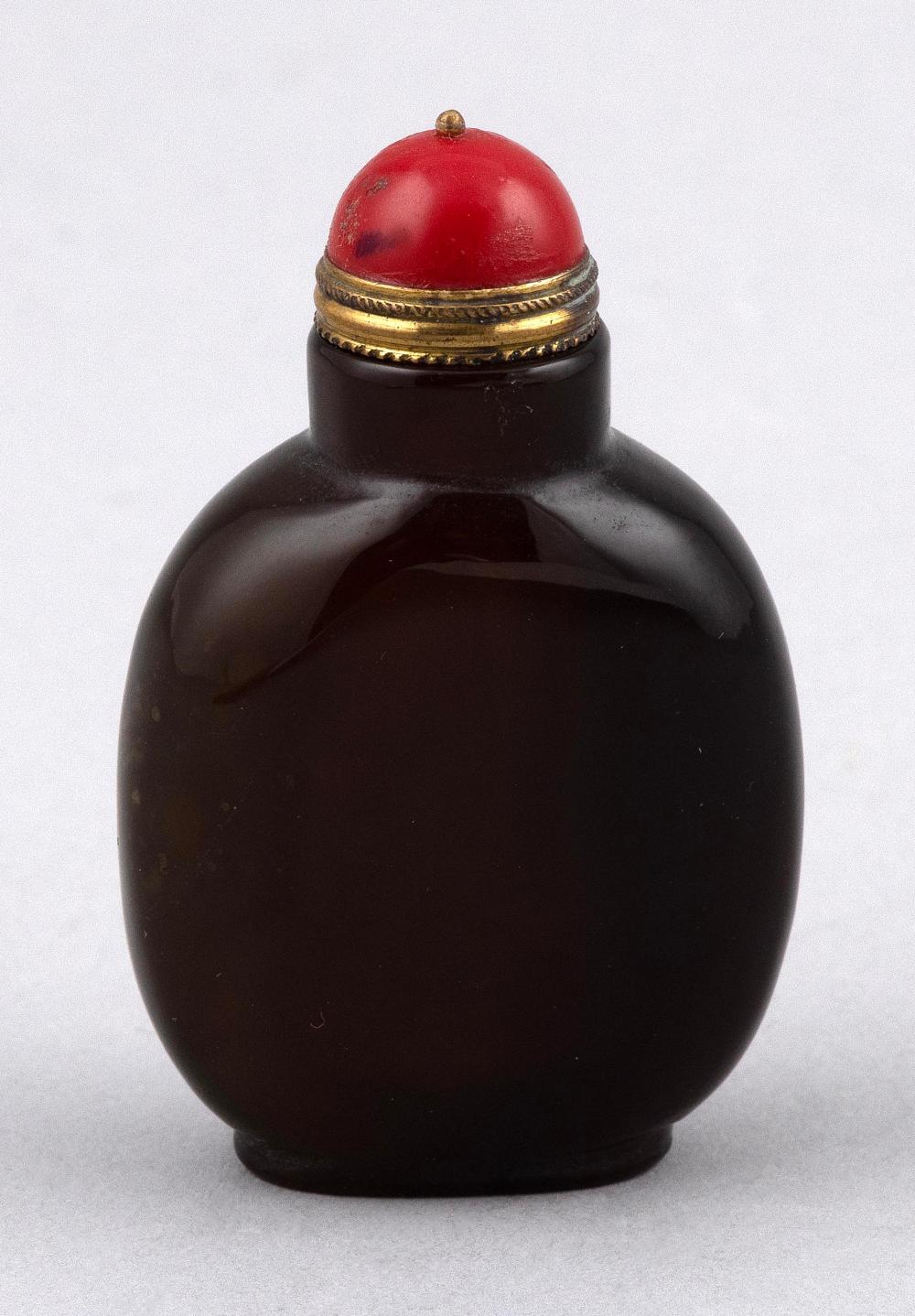 CHINESE AMBER GLASS SNUFF BOTTLE