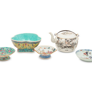 Five Chinese Porcelain Articles
19TH