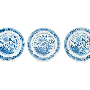 Three Chinese Export Blue and White 351546