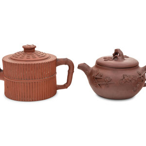 Two Chinese Yixing Pottery Teapots 20TH 35164a