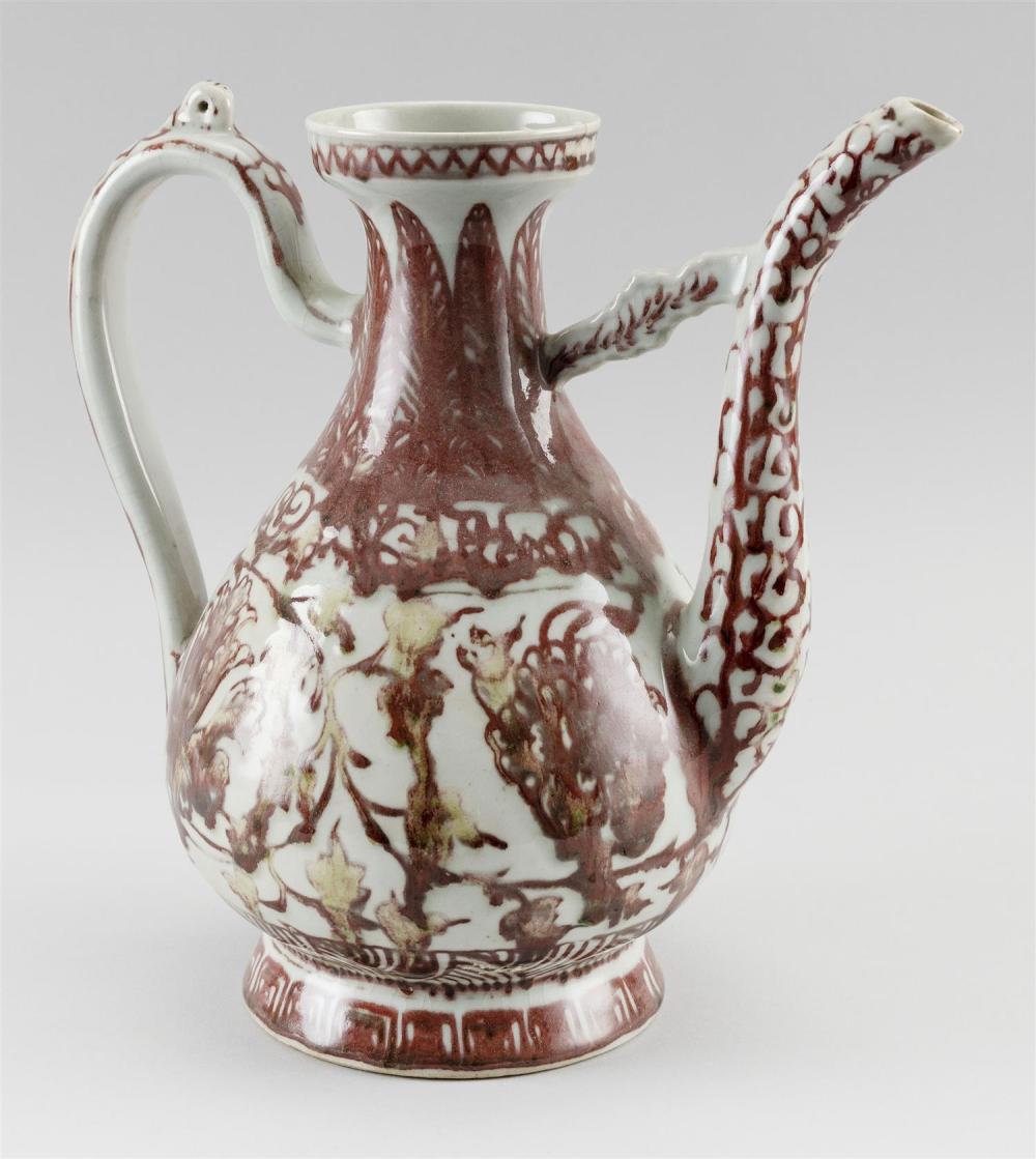 CHINESE FLAMB RED AND WHITE PORCELAIN 35171d