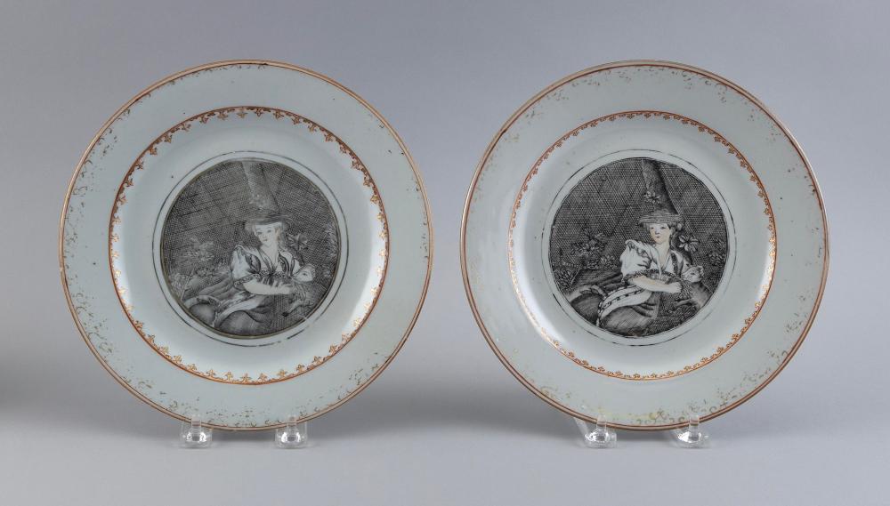 PAIR OF CHINESE EXPORT PORCELAIN 351756