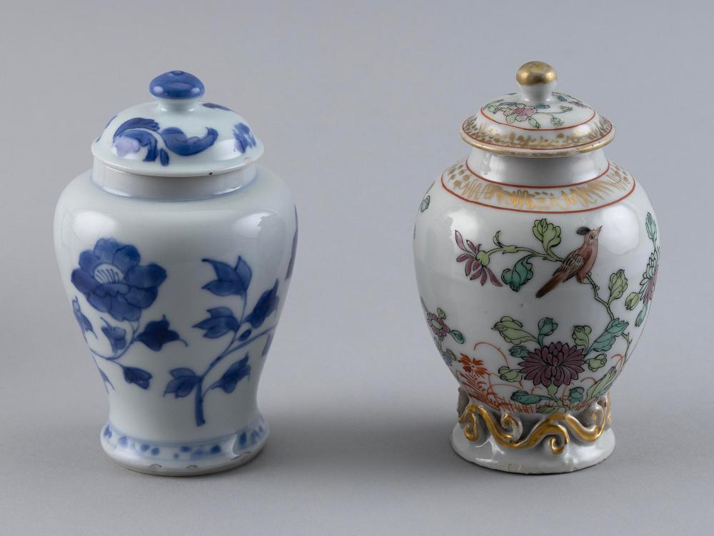 TWO MINIATURE CHINESE PORCELAIN 351829