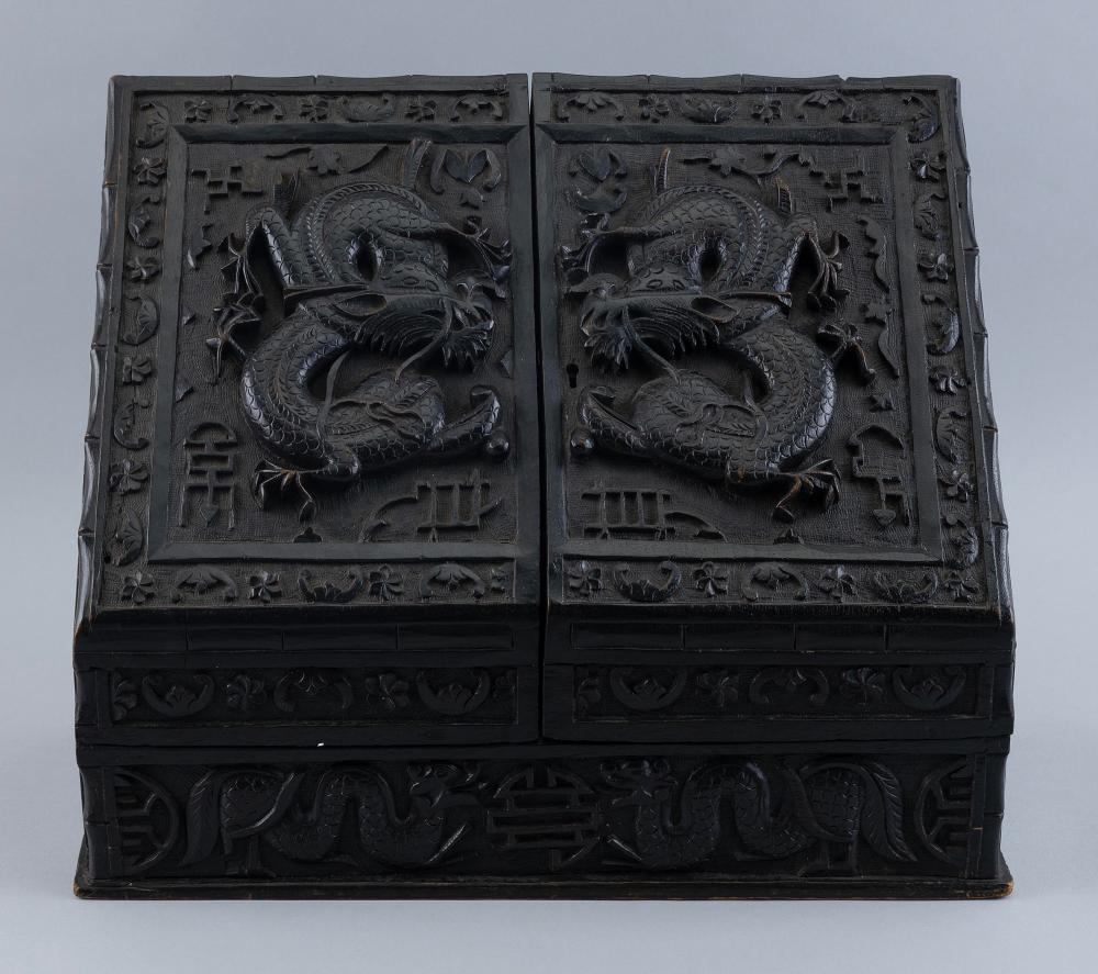 CHINESE CARVED WOODEN SLANT-LID