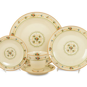 A Noritake Normandy Porcelain Dinner 34f3e3