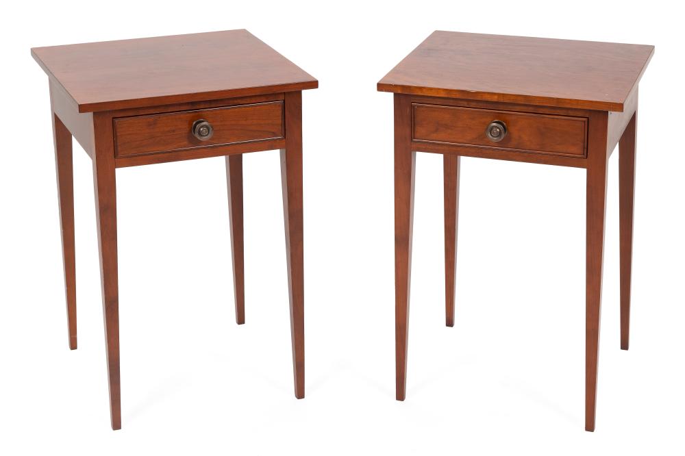 PAIR OF ELDRED WHEELER ONE DRAWER 34f4de