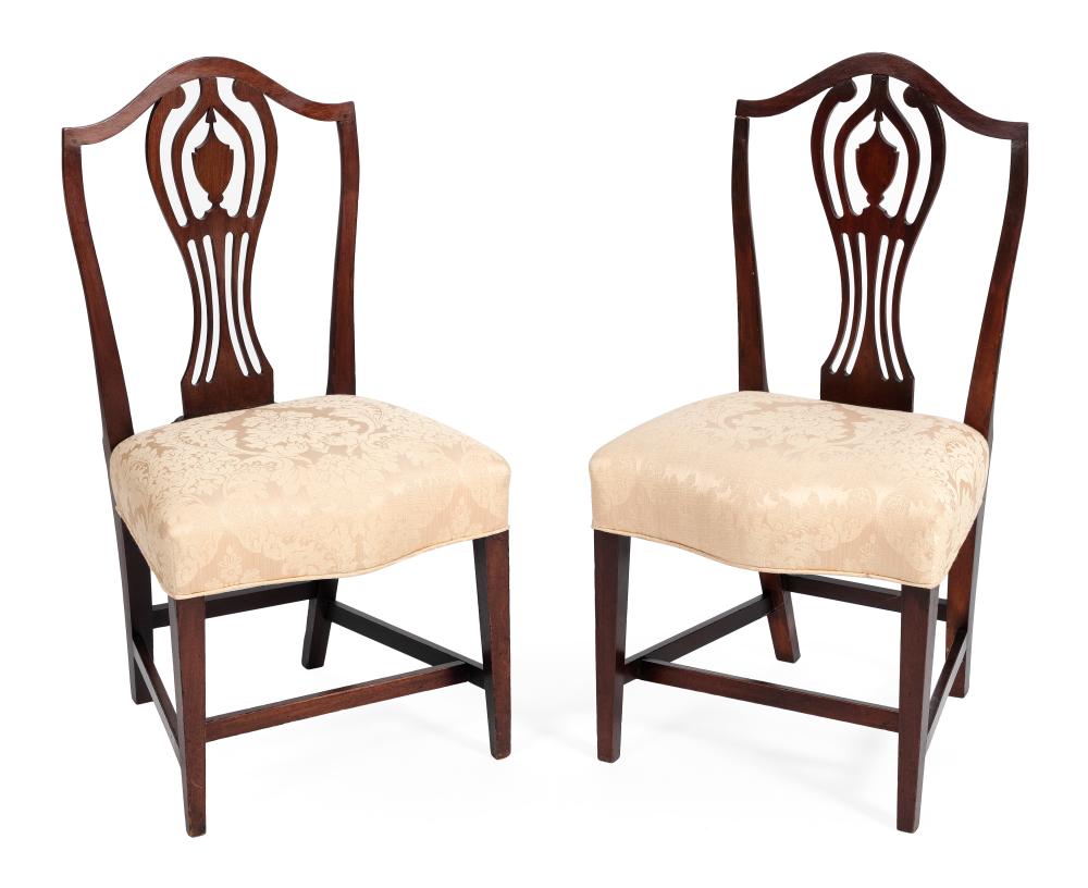 PAIR OF HEPPLEWHITE SIDE CHAIRS 34f536