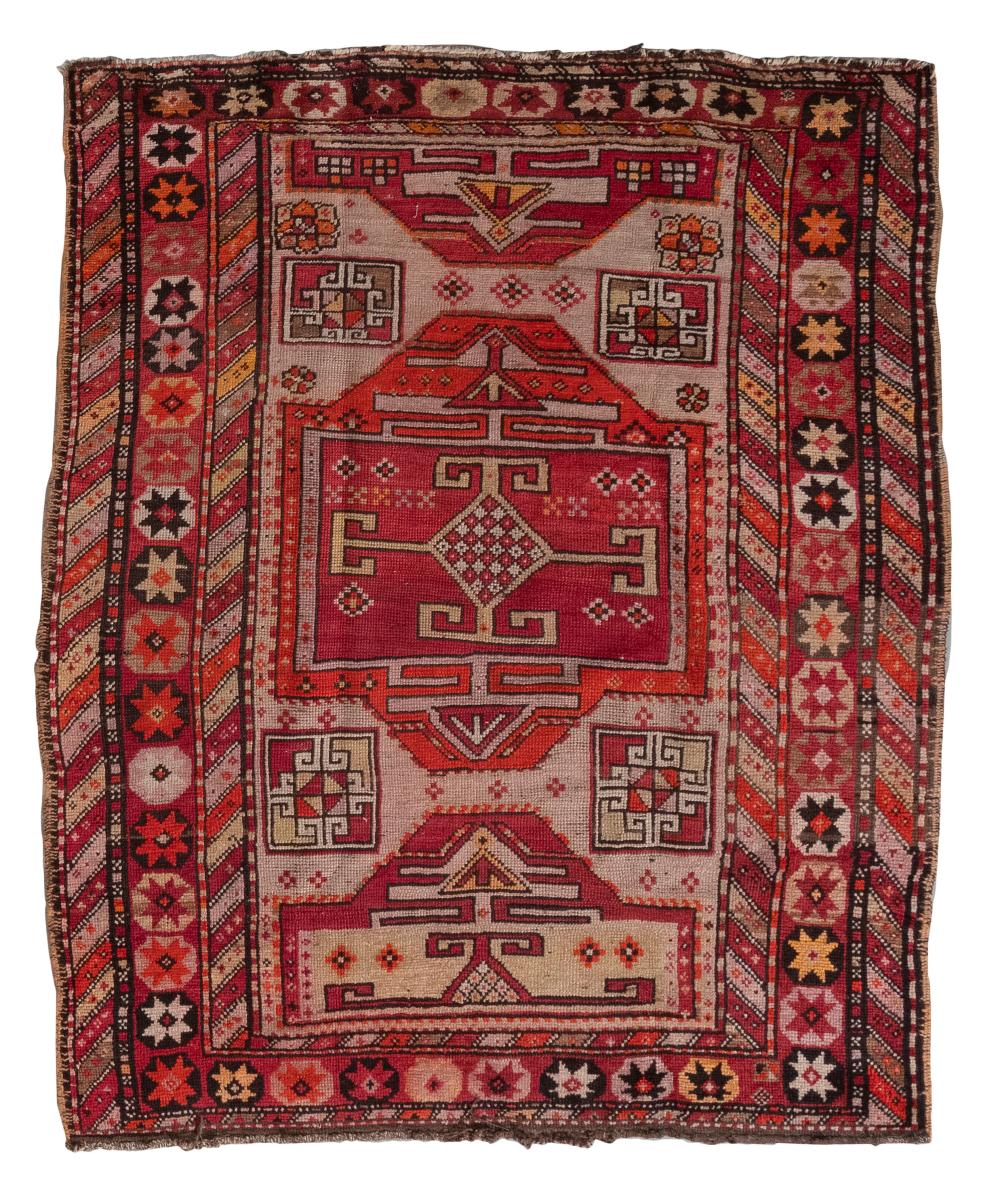 TURKISH RUG 4 9 X 5 10  34f5b6