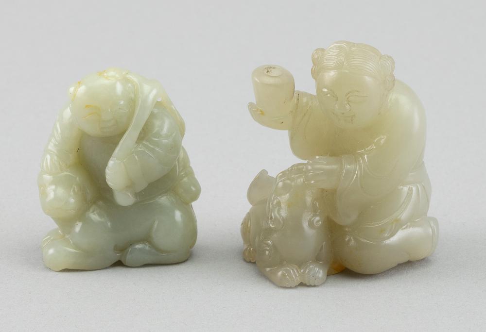 TWO CHINESE CARVED CELADON JADE 34f65a