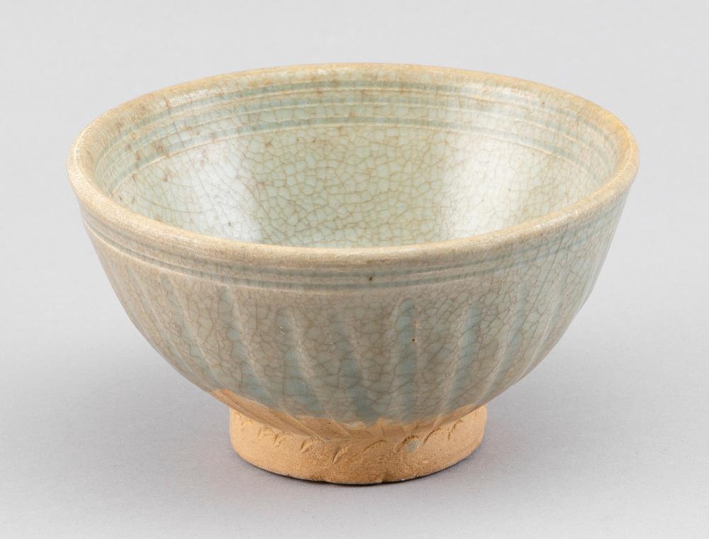 CELADON STONEWARE BOWL, POSSIBLY