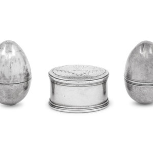 Three Georgian Silver Nutmeg Graters Various 34f81f