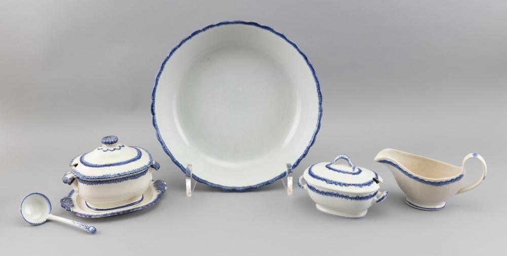 FOUR PIECES OF BLUE AND WHITE LEEDS 34f95c