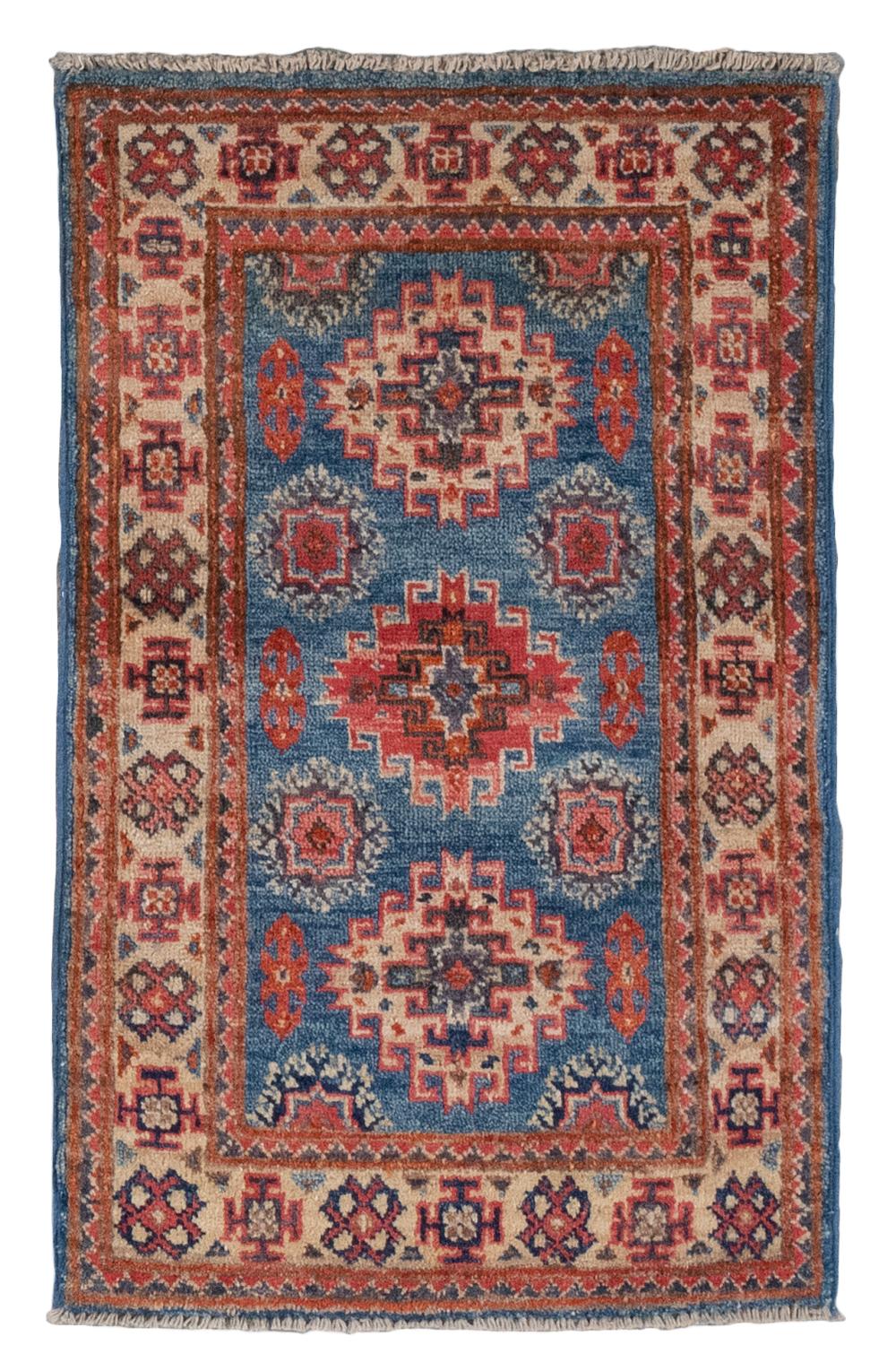 CAUCASIAN DESIGN MAT 1 11  34f982