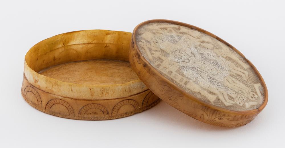 CONTINENTAL CARVED BONE SNUFF BOX