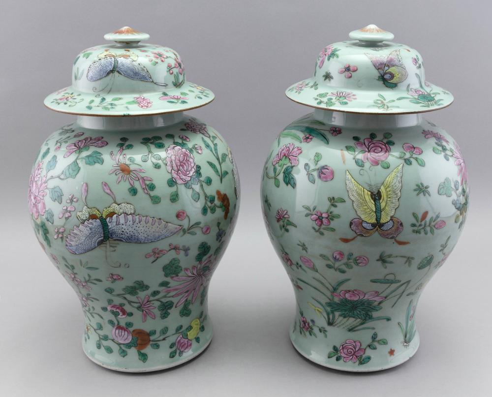 PAIR OF CHINESE EXPORT CELADON 34fbb9