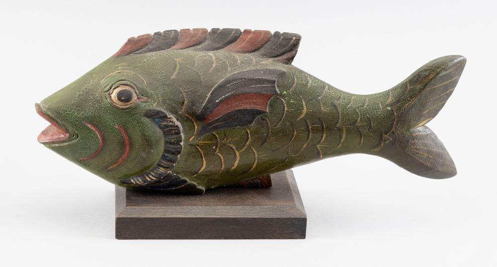 POLYCHROME DECORATED WOODEN FISH 34fd49