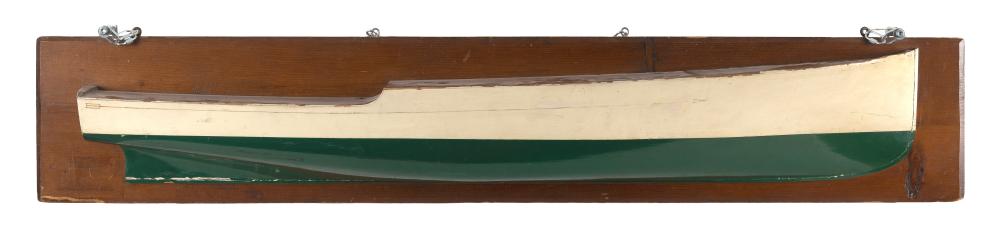 MOUNTED HALF HULL MODEL OF A YACHT 34fd50