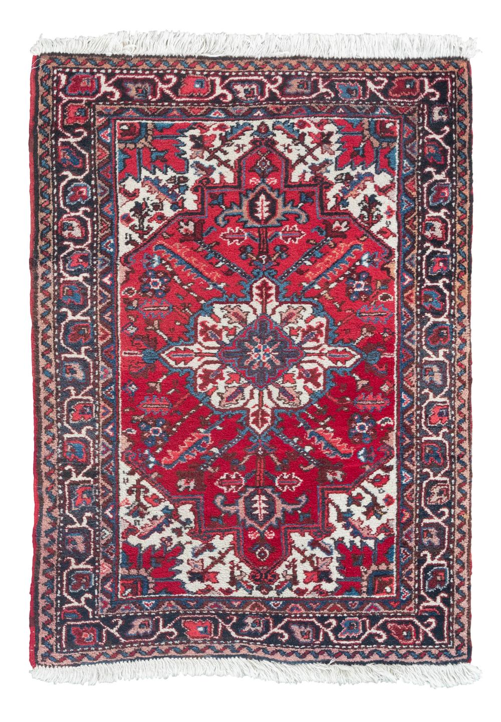 HERIZ RUG: 3’2” X 4’4”