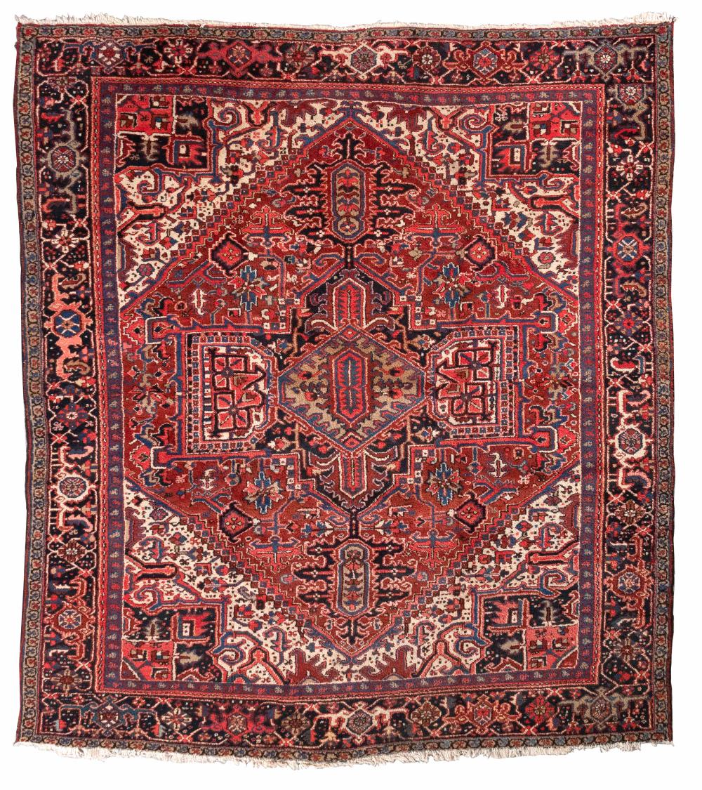 HERIZ RUG: 8'10” X 9’10”