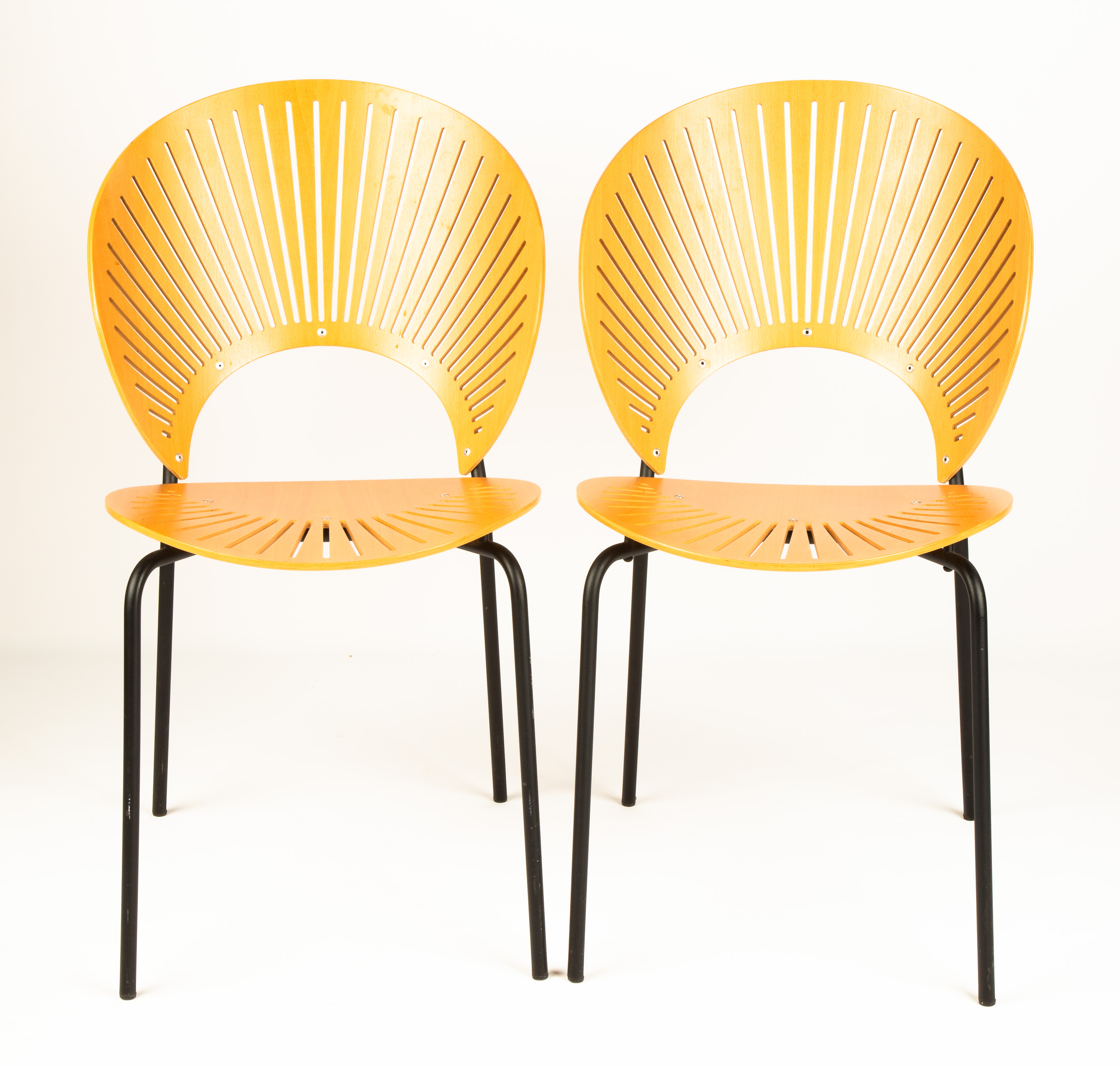 PAIR OF MID CENTURY SIDE CHAIRS 3529be