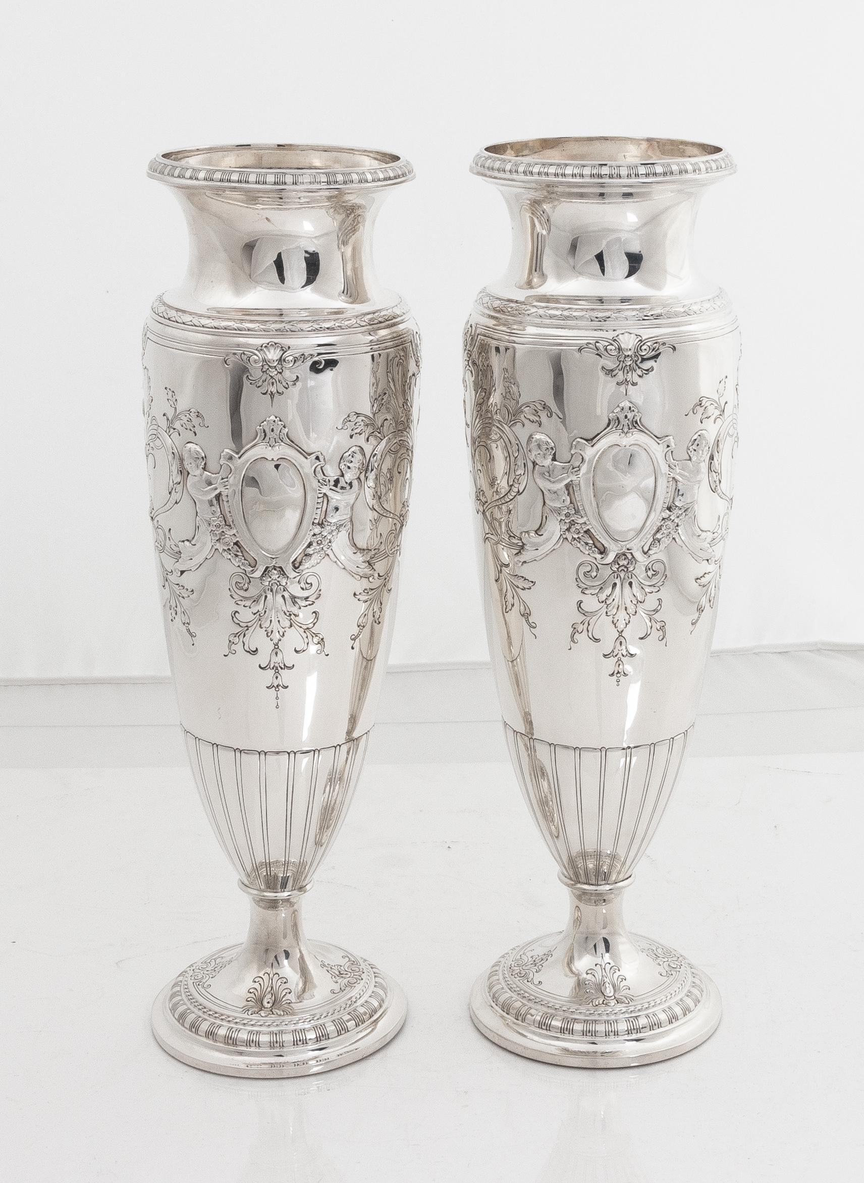 AMERICAN SILVER VASES International