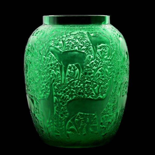 A GREEN FRENCH CRYSTAL ART GLASS