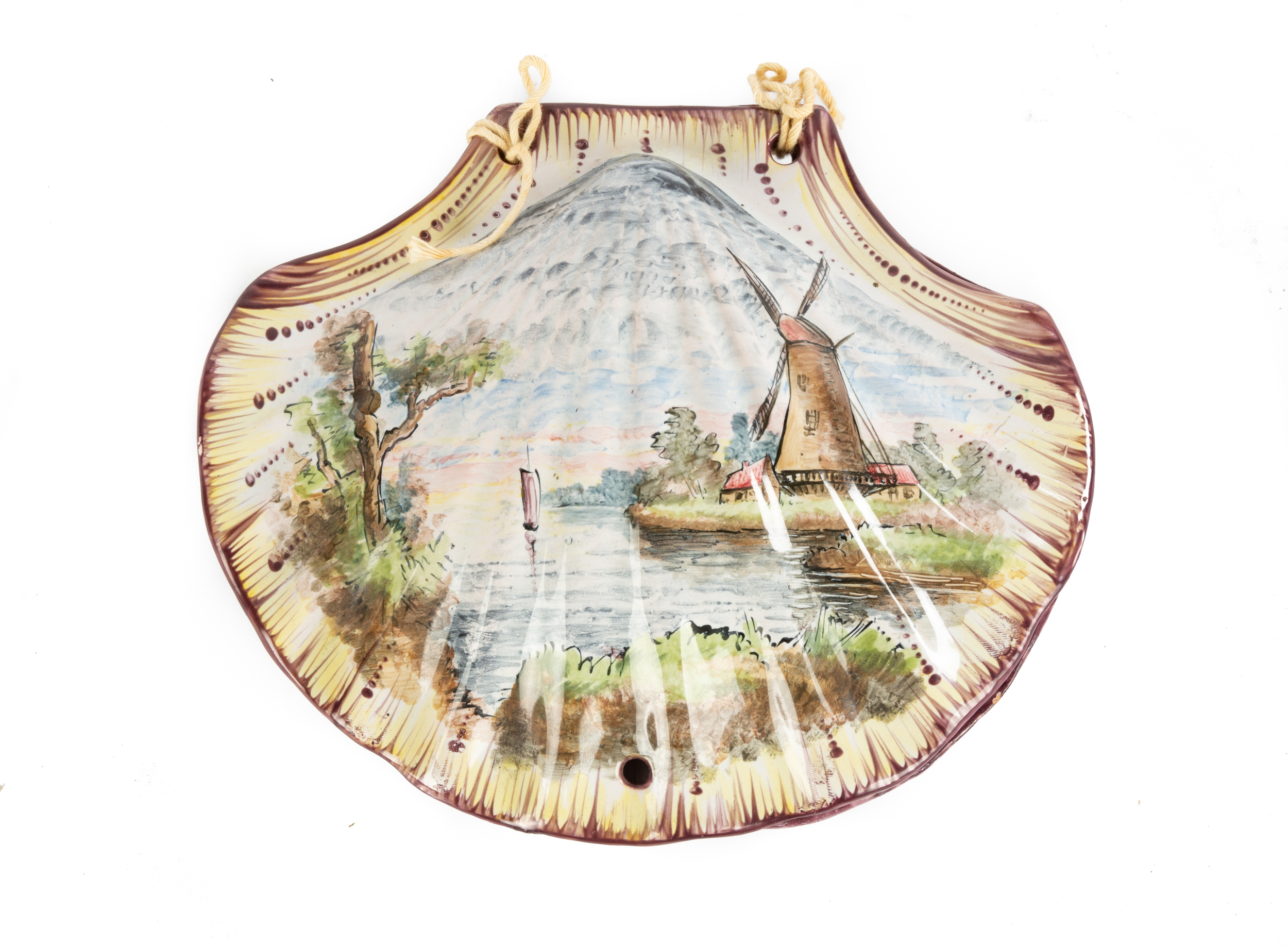 HAND PAINTED DELFT STYLE PORCELAIN CLAM