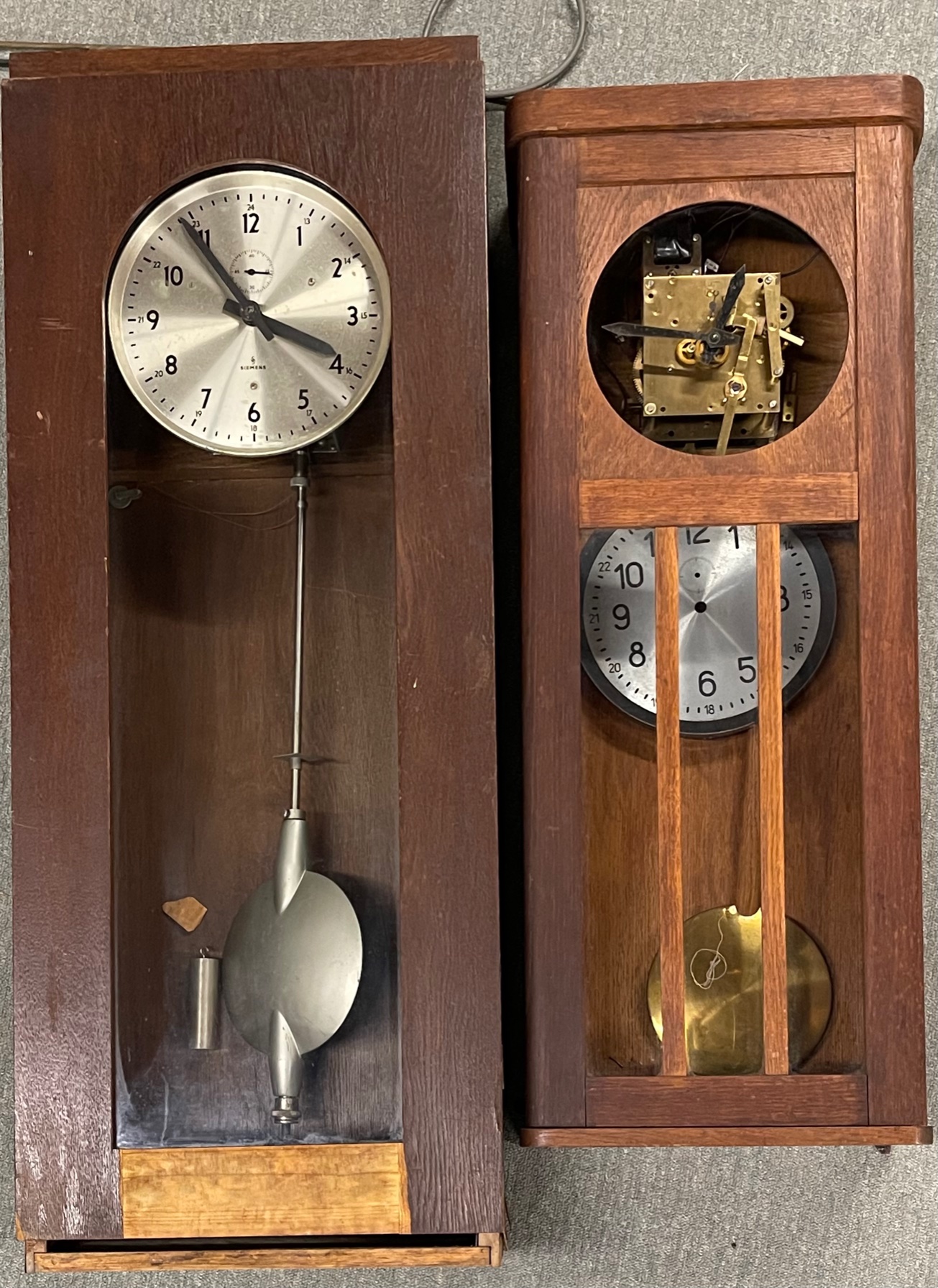 (2) ELECTRIC WALL CLOCKS L: Siemens.