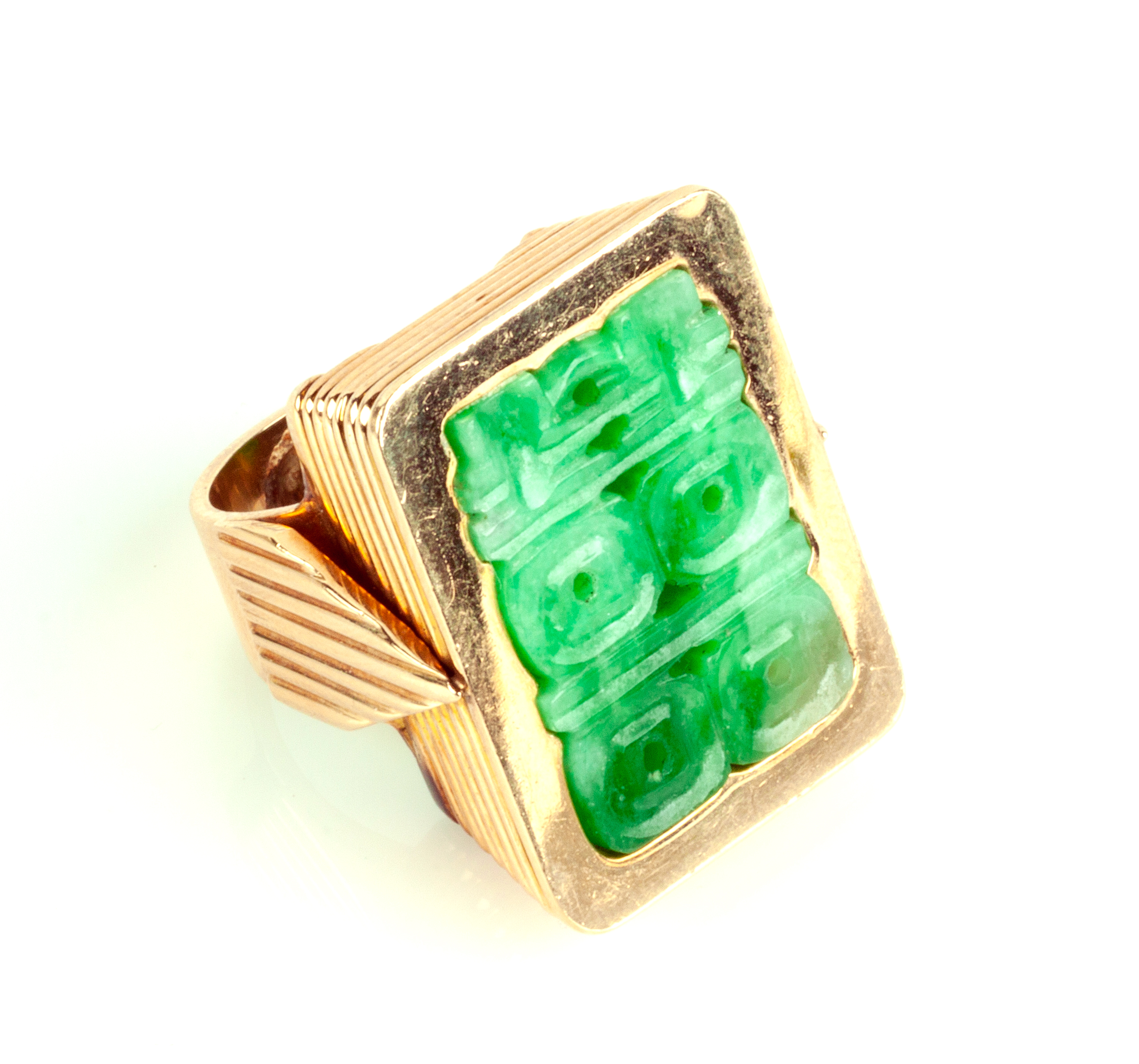 18K GOLD AND CARVED JADE RING Ring