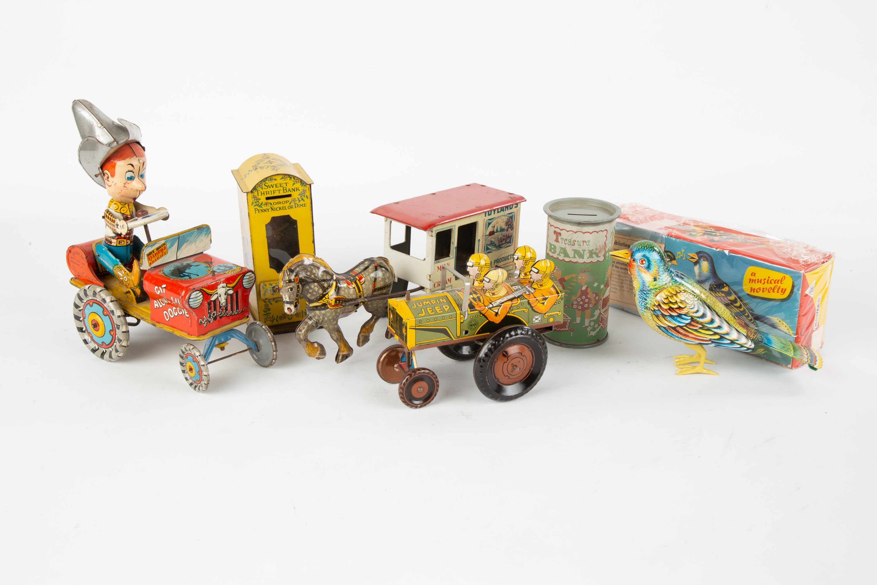 GROUP OF TIN LITHOGRAPH TOYS AND 3532a8