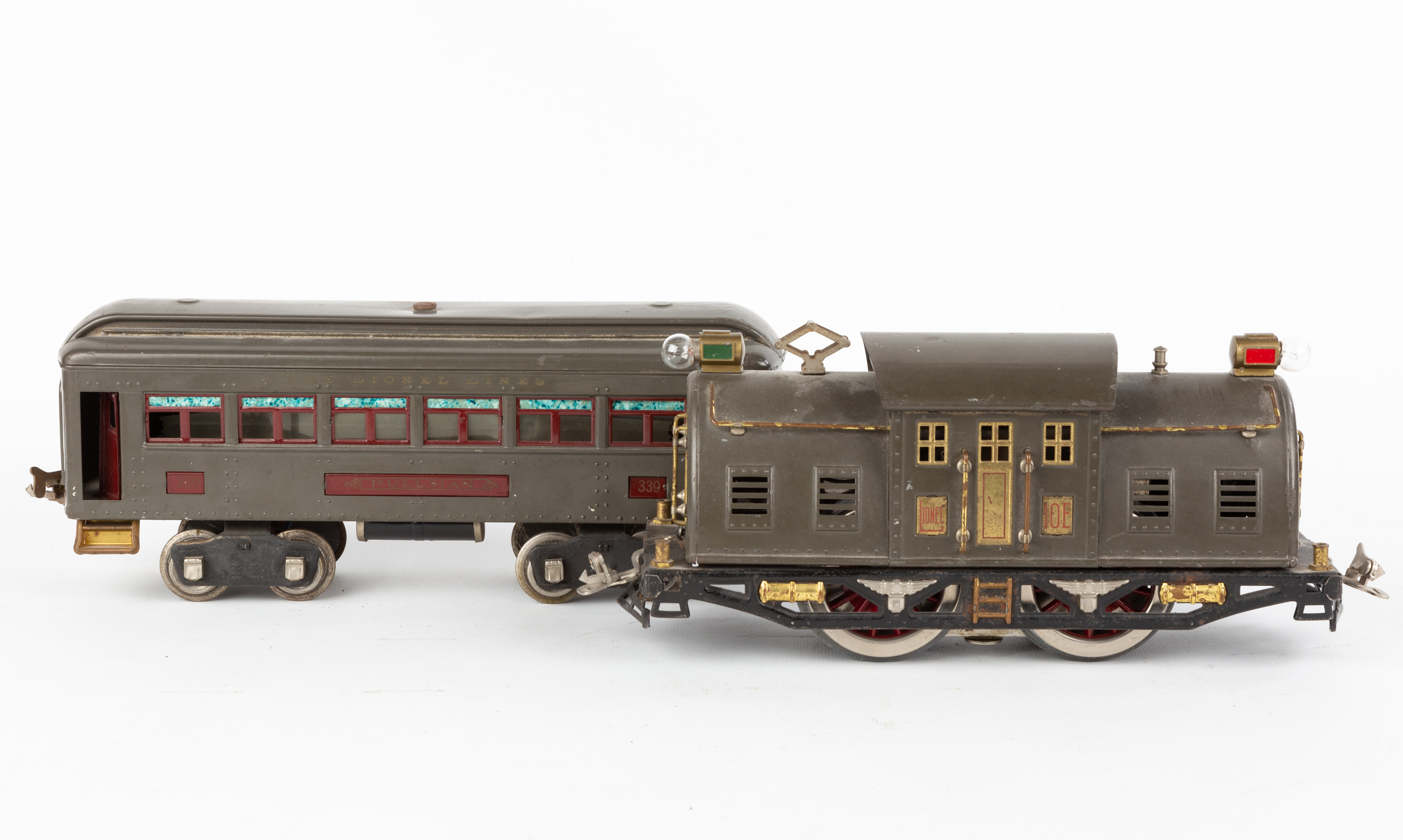 LIONEL 10E ENGINE & 339 PULLMAN CAR