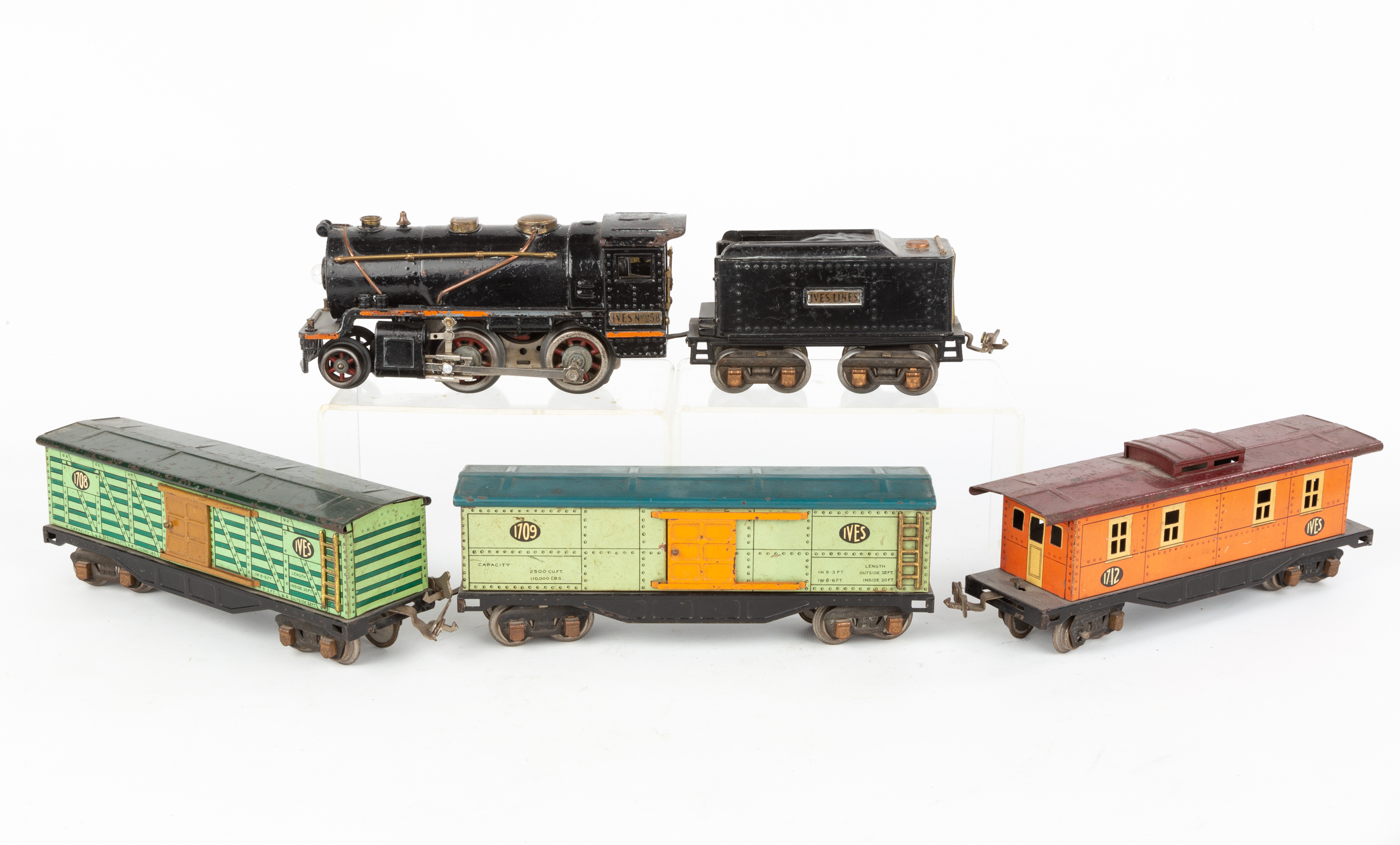 IVES 258 O GAUGE TRAIN SET Mid